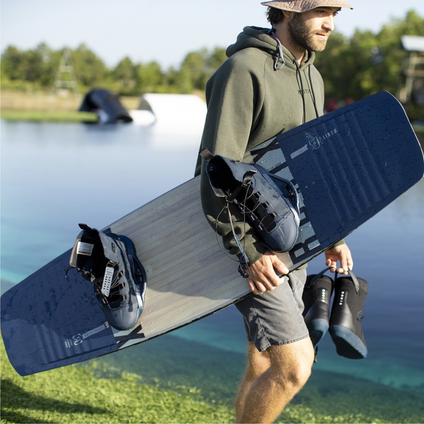 2022 Ronix Kinetik Project Springbox 2 Cable Wakeboard 22220 - Navy / Gris / Noir