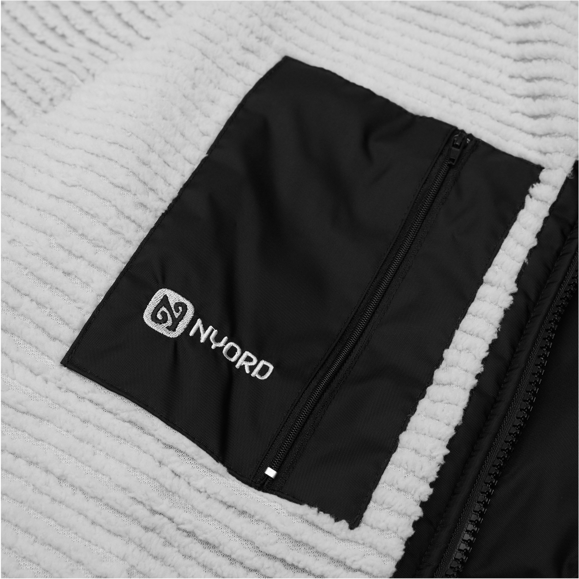 2026 Nyord Peignoir à Langer Extérieur Primaloft ACC0005 - Black / Gris